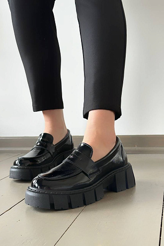 ANITA НА ТРАКТОРНОЙ ПОДОШВЕ